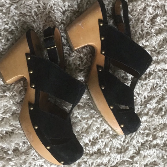 Size 7.5 closed toe black suede platform sandals - Picture 2 of 4